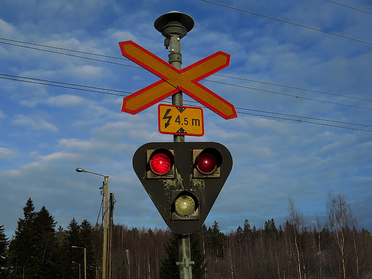 grade crossing, light, red, road sign