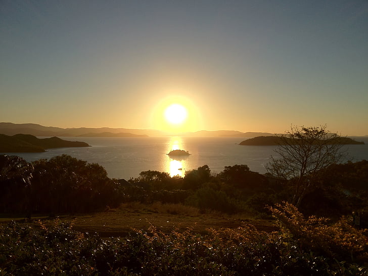 Hamilton Islandes, Austrālija, saulei rietot