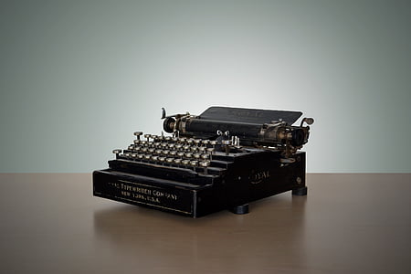 ročník, psací stroj, zápis, New york, dopisy, knihtisk, inkoust