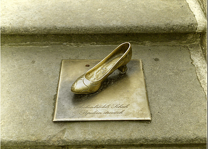 Sepatu Emas, dongeng, Kastil Moritz