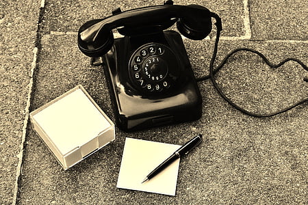 telefon, staré, rok výroby 1955, Bakelit, příspěvek, vytočit, Telefonní sluchátko