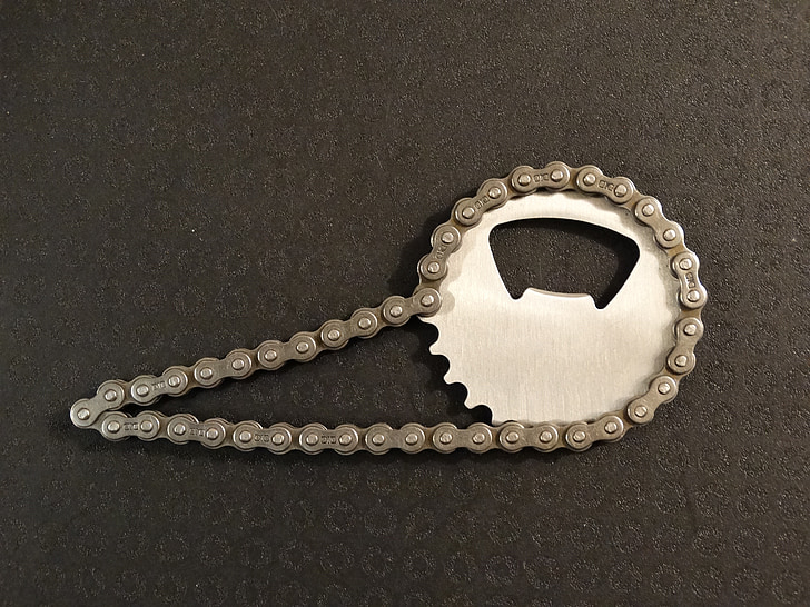 chain, gear shape, bottle opener