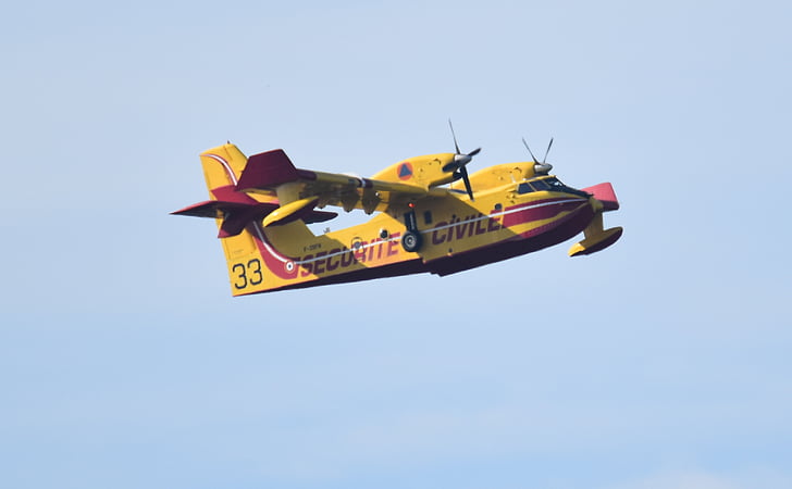 canadair, airplane, bomber, waterpolo