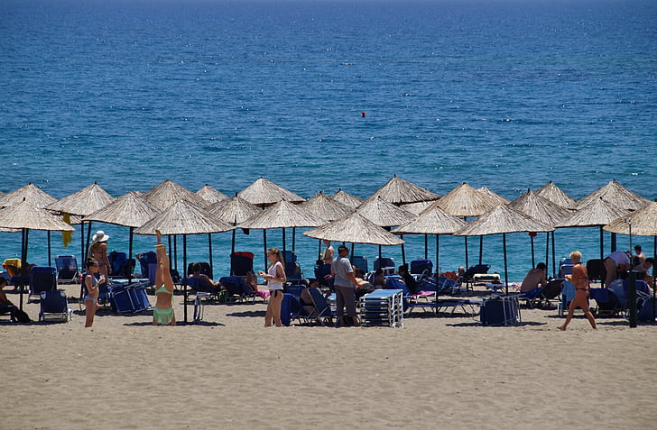plage, mer, parasols, été, jours fériés, sable, chaises longues