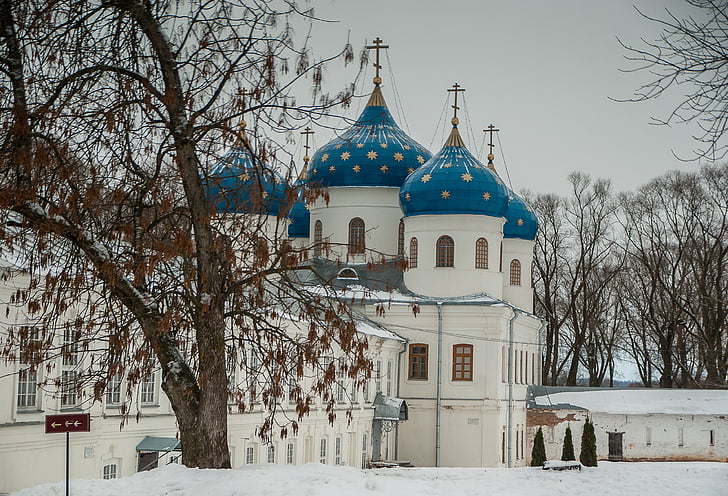 Krievija, klosteris, Veliki novgorod, pareizticīgo baznīca, kupolus, arhitektūra, kailo koku