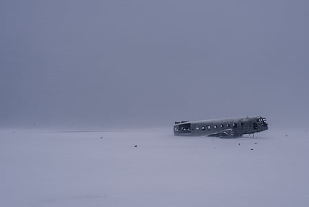siva, uničili, ladja, sneg, razbitin, opustili, hladno temperaturo