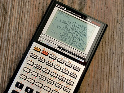 Kalkylatorn, grafritande miniräknare, Casio fx-7000 g, teknik, räkna, elektronik, LCD-display