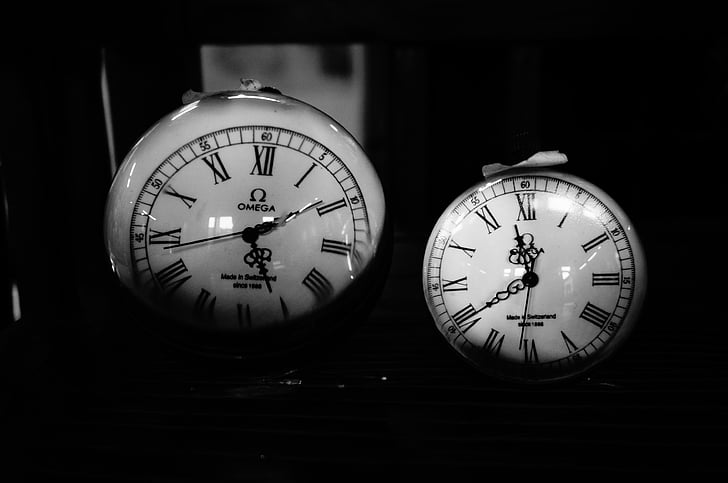 laikas, cool spalvos, statinio, tamsus, romėniškais skaitmenimis, juoda ir balta, laikrodis