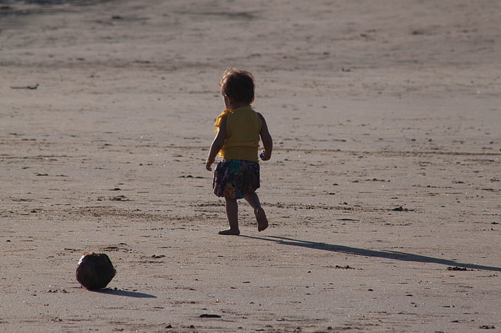 balita, anak, berjalan, Pantai, Sands, sendirian