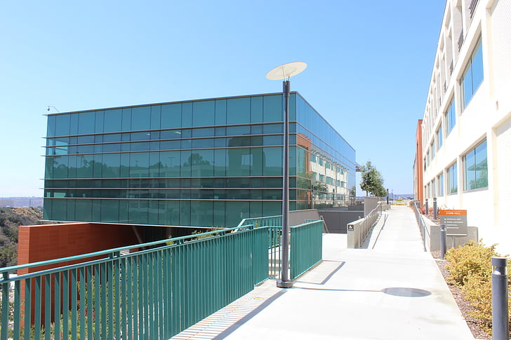 San Diegon osavaltionyliopisto, myrsky hall, ja kirjallisten, moderni arkkitehtuuri, SDSU