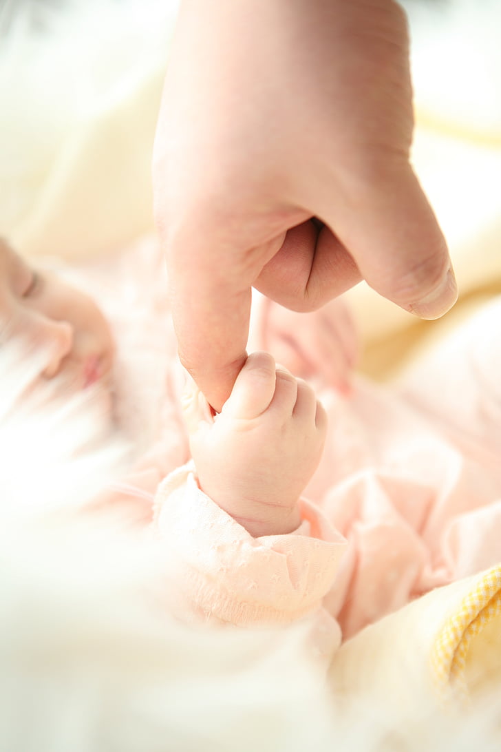 bebê, mão, pai, criança, mão humana, close-up, pequeno