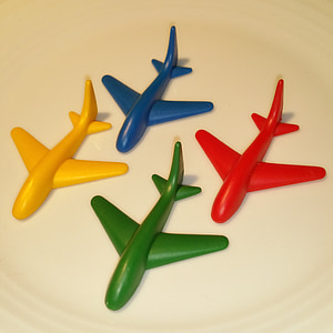 lietadlá, hračky, deti, farebné, leták