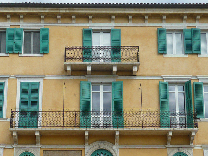 Verona, Italiano, Italia, balcón, edificio, ventana