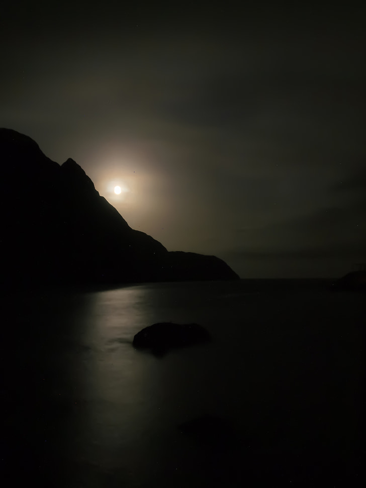mesačný svit, noc, Nórsko, Lofoten, Nusfjord