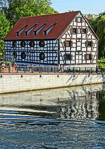 bydgoszcz, waterfront, architecture, building, canal, river, timber framing