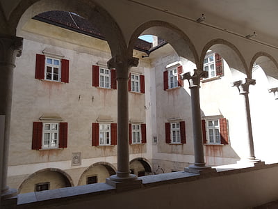 arcades, Château, Cour intérieure, Hof