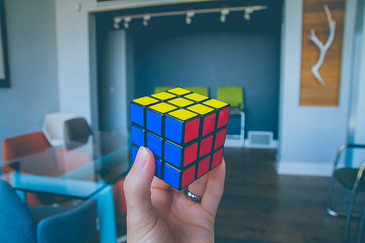 Rubik, s, cubo, rompecabezas, diversión, trabajo, cubo de Rubik