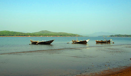 river, gangavali, estuary, water, waves, boats, country boats