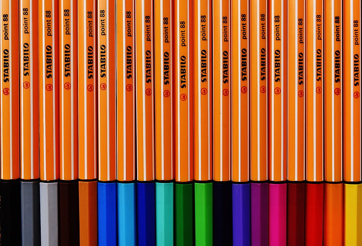 Ручки пір'яні, папір, олівці, кольорові олівці, колір, барвистий, Нічия, крейда
