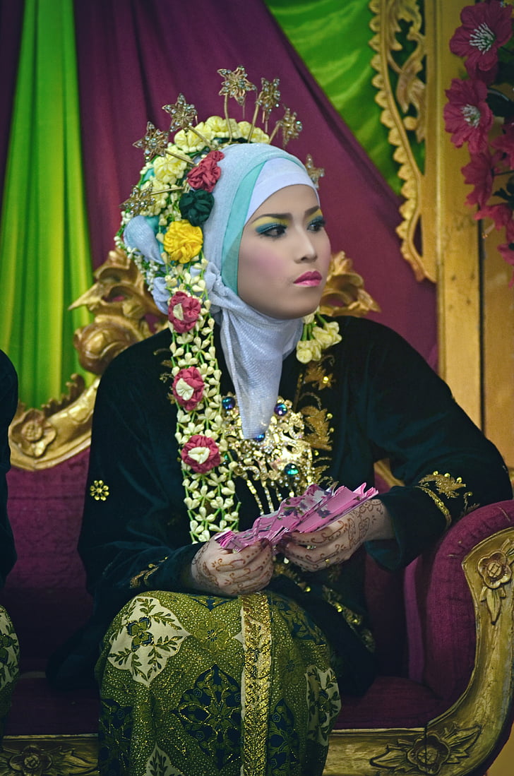 novia, java personalizado, muaro jambi, Sungai bahar, Jambi, rubiyanto, una persona