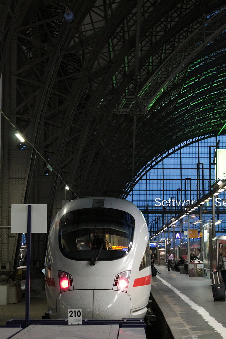 Gare ferroviaire, Frankfurt, train, glace, Deutsche bahn, Concourse, station à distance