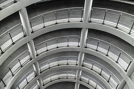 Multi nadstropje parkirišča, vzorec, ograja, siva