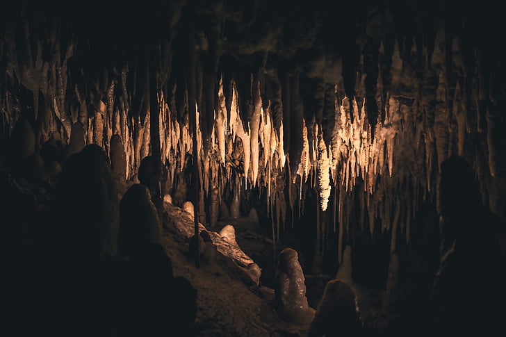 koobas, tume, pimedus, Stalaktiitti, stalagmiit, loodus