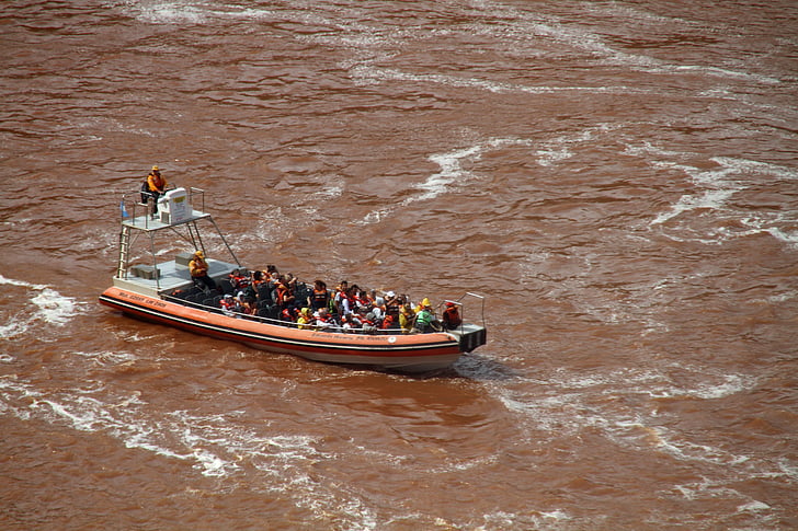 loďou, Iguazu Falls, Argentína, ohromujúci, Cascades, vodopády, Národný park