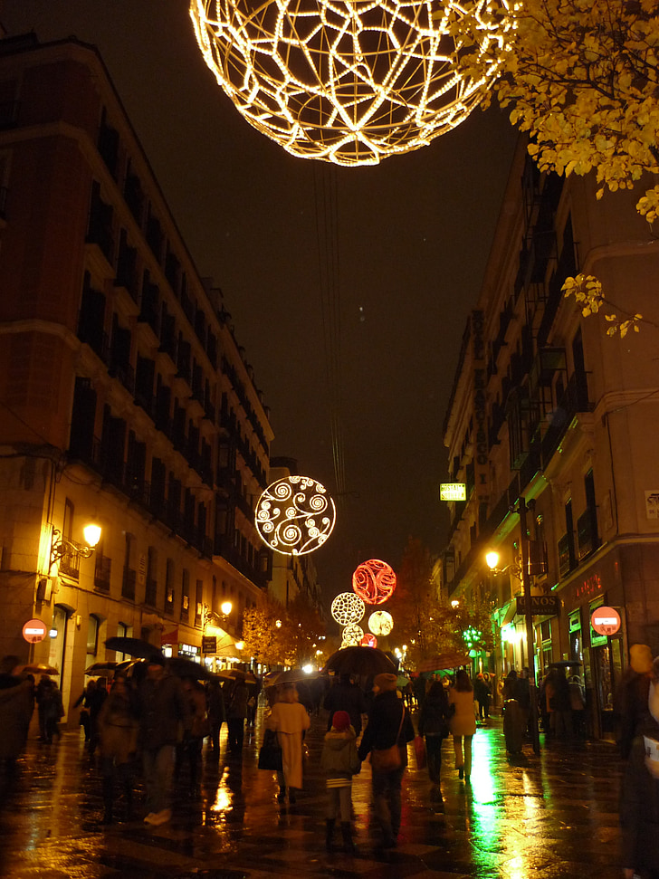 Madrid, utca, éjszaka, világítás, Karácsony, felek, eső