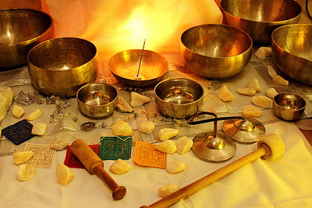ciotola di canto, campane tibetane, massaggio con campane tibetane, massaggi, suono, Shell, conchiglie