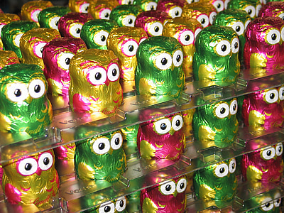 owls, chocolate, lindt, colorful, holkörper, benefit from, chocolate santa claus