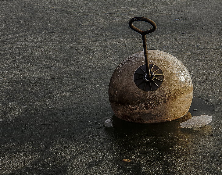 float, březen, podepsat