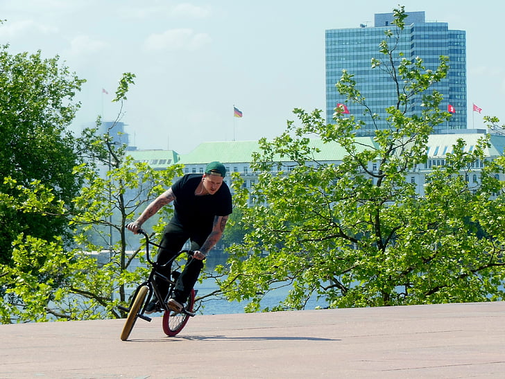 Hamburg, rats, akrobātika, māksla, vīrietis, Kunsthalle, velosipēdu