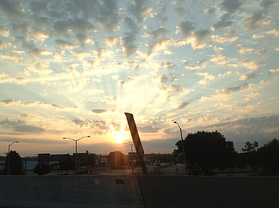 puesta de sol, nubes, Rayos