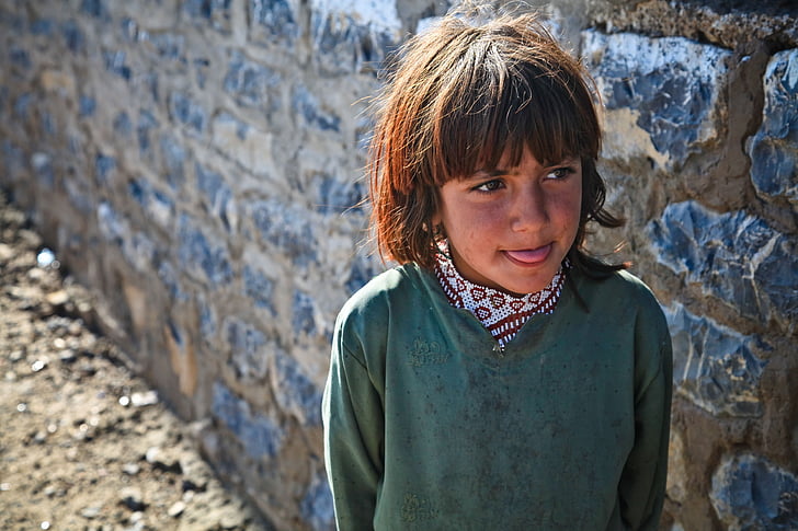 noia, valent, llengua, pensament, l'Afganistan, pobresa, paret