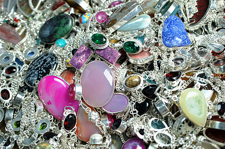 Dragi kamen, ogrlice, ogrlica, kopčaša na privlačenju drva, šarene, dragulja, kamenje