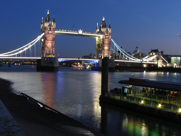 Tower bridge, noc, Londyn, Wielka Brytania, refleksje, światła, Anglia