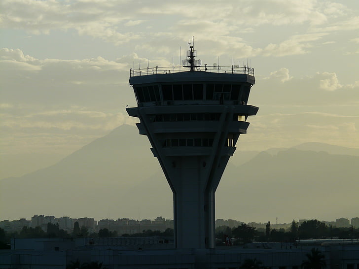 Kontrollturm, Turm, Flughafen, Sicherheit im Luftverkehr, Fluglotsen, Flugverkehr, Luftfahrt