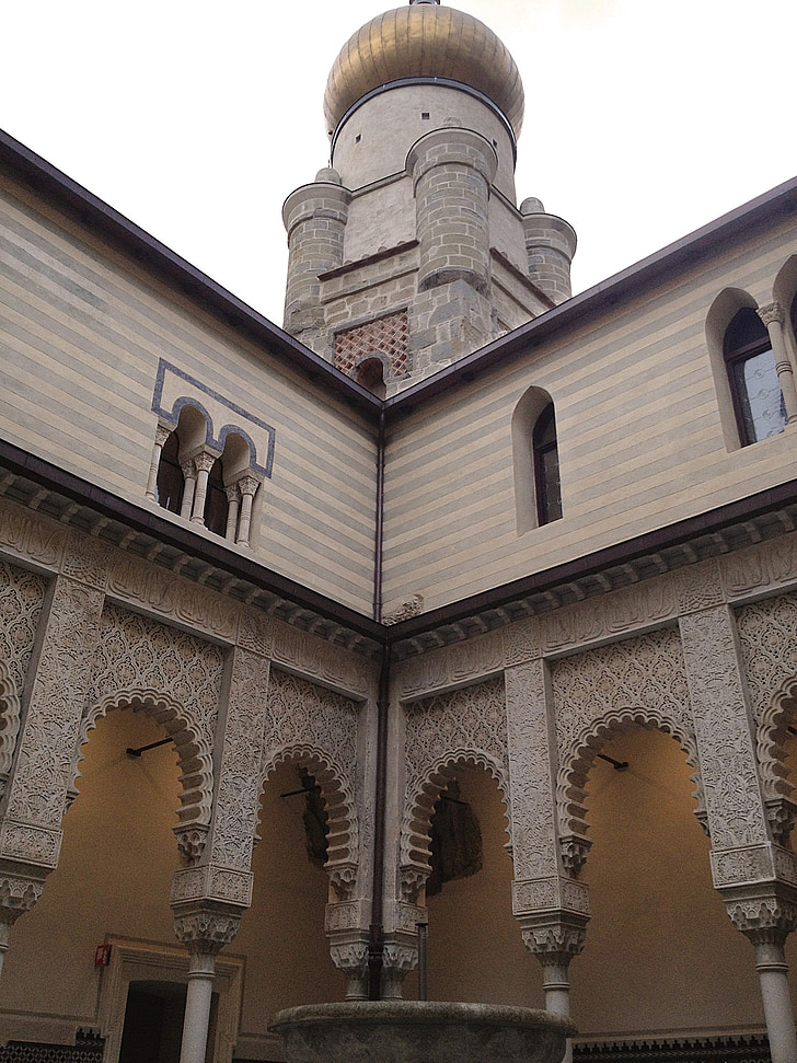 Italia, Castello di Mattei, Rocchetta mattei, grizzana morandi