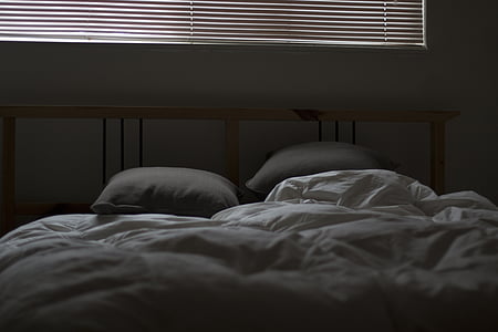 deux, gris, lit, oreillers, blanc, Consolateur, chambre à coucher