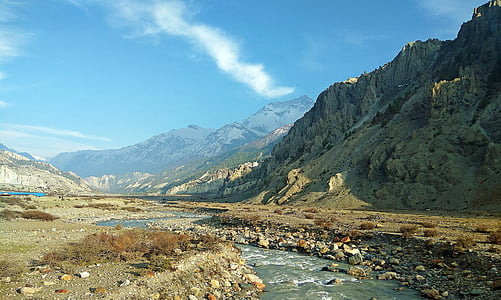 Manang, paisaje de Nepal, montaña de Nepal, hermoso paisaje, montaña de río, montaña, naturaleza