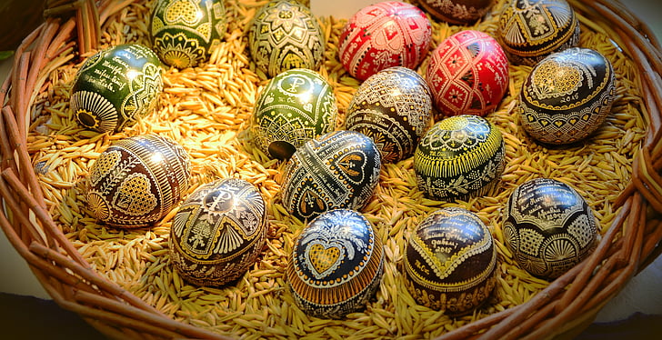 пасхальні яйця, митний, восковою технікою, пофарбовані, пасхальне яйце, Великдень, традиція
