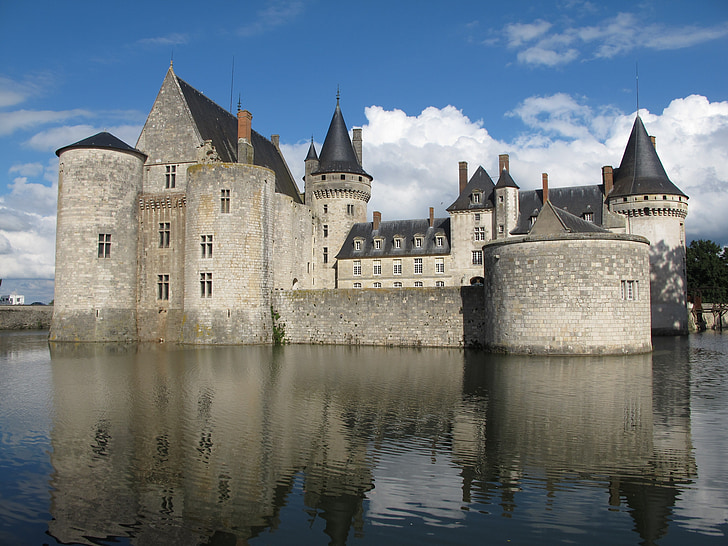 a Château de sully sur loire, Chateau sully a loire-völgyben, Moated castle, Castle, Franciaország, Nevezetességek, romantika, építészet