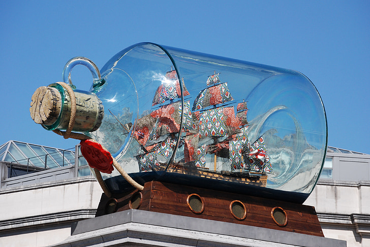hajó, üveg, miniatűr, Nelson, grafika, Ménesi Tamás Lilla, London
