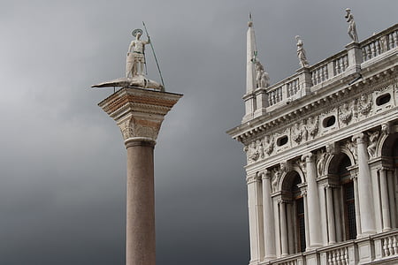 Veneza, Itália, nublado, paisagem de chuva, cidade italiana, tempestade, raiva