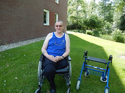 invalidska kolica, Walker, ljeto, vruće, ostariti, starenje