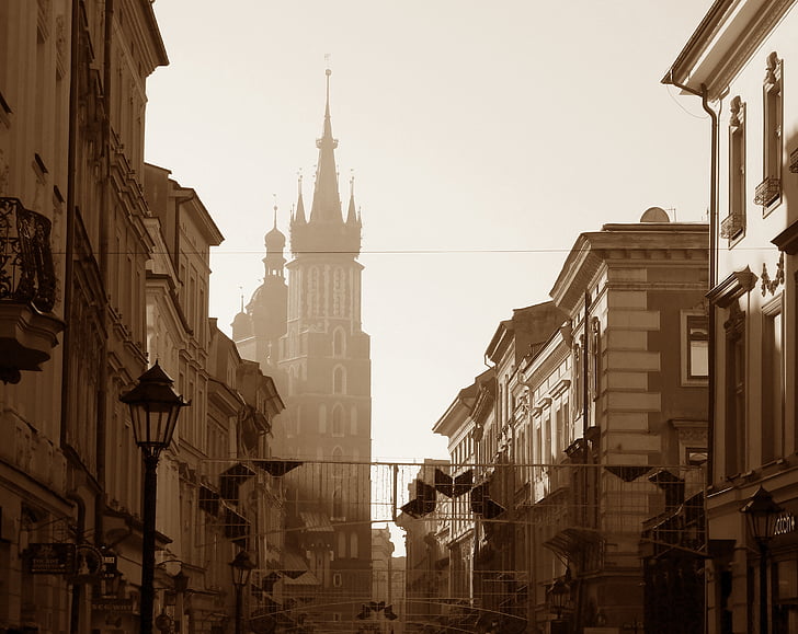 Kraków, med utsikt över marienkirche, St mary's kyrka, Florianska gatan, gamla stan, gammalt foto, staden