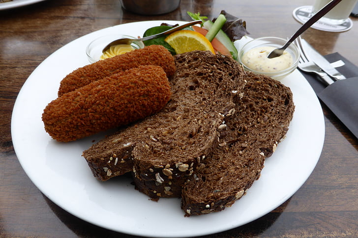 food, lunch, croquettes, whole-wheat, bread, brown bread, sandwich