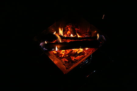 火, たき火, キャンプ