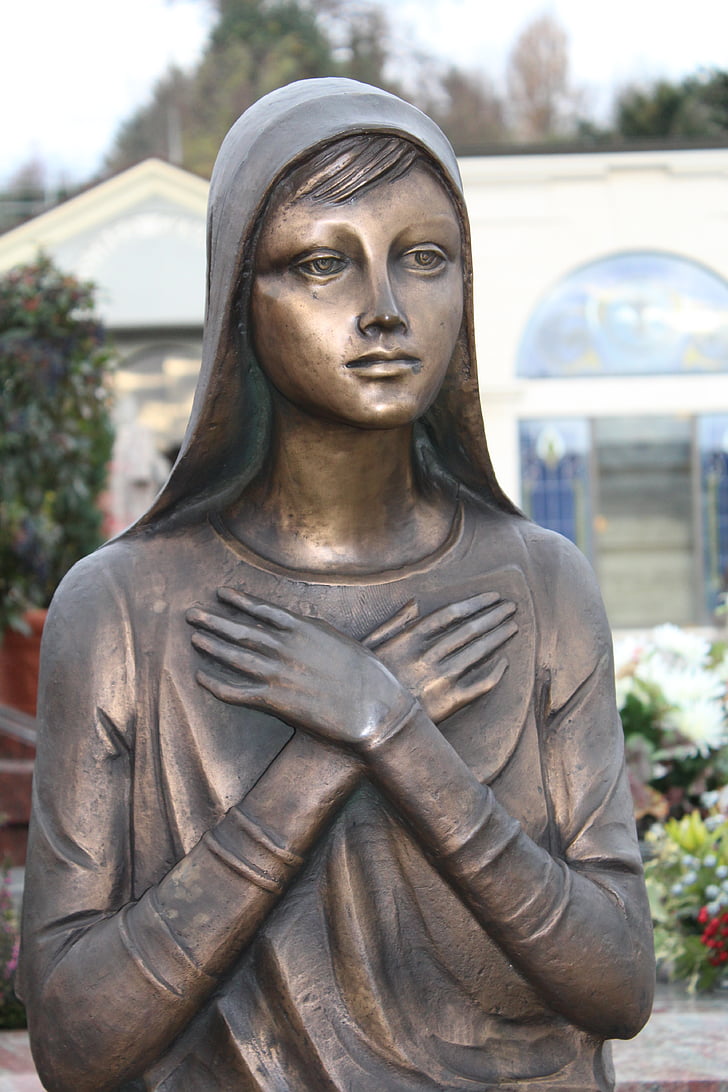 posąg, pomnik nagrobny, Dziewczyna, Cmentarz, Merate, Włochy, Modlitwa
